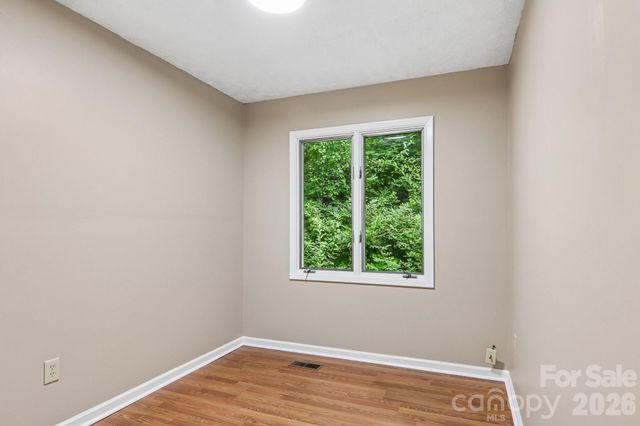 3 Frontier Court, Asheville, NC 28805