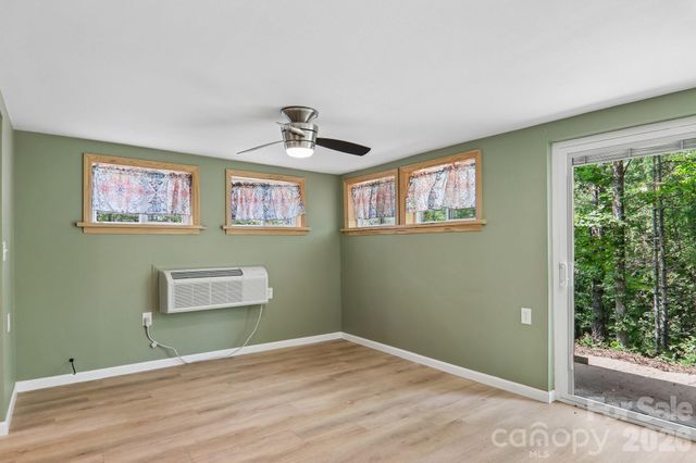 3 Frontier Court, Asheville, NC 28805