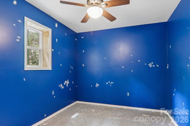 3 Frontier Court, Asheville, NC 28805
