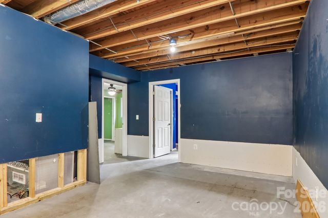 3 Frontier Court, Asheville, NC 28805