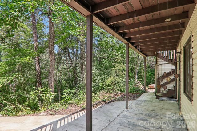 3 Frontier Court, Asheville, NC 28805
