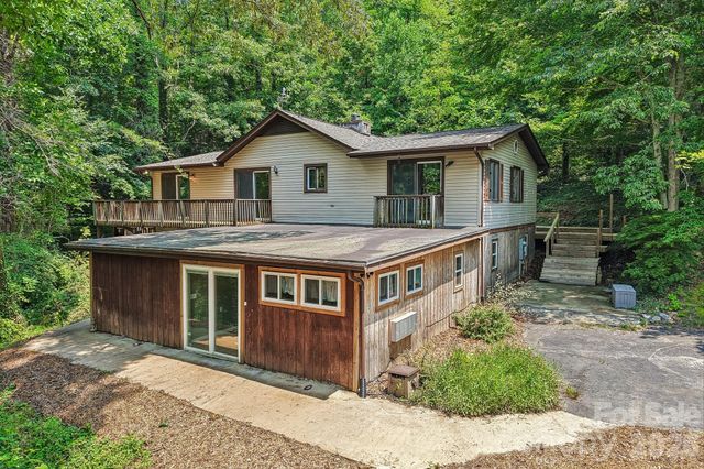 3 Frontier Court, Asheville, NC 28805