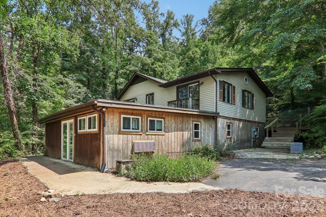 3 Frontier Court, Asheville, NC 28805
