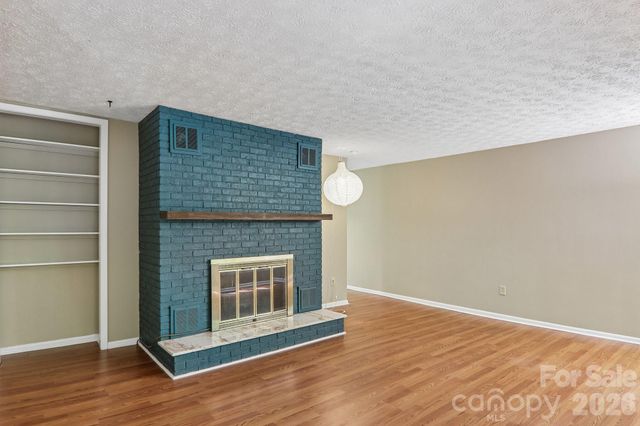 3 Frontier Court, Asheville, NC 28805