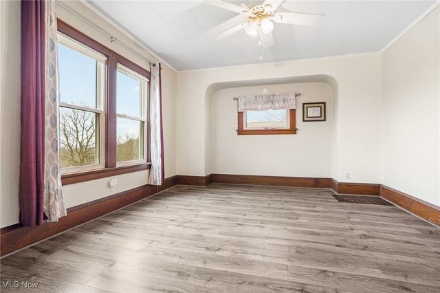 3840 Waynesburg Drive SE, Canton, OH 44707