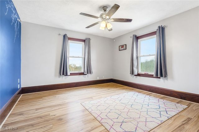 3840 Waynesburg Drive SE, Canton, OH 44707