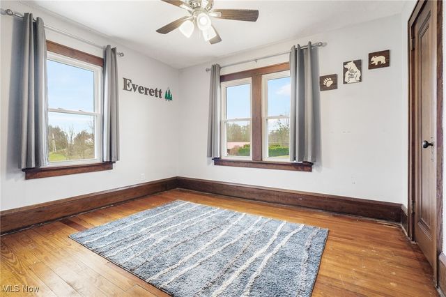 3840 Waynesburg Drive SE, Canton, OH 44707