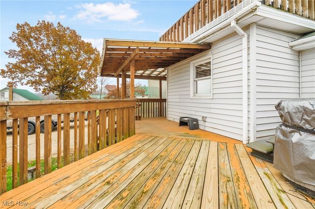 3840 Waynesburg Drive SE, Canton, OH 44707