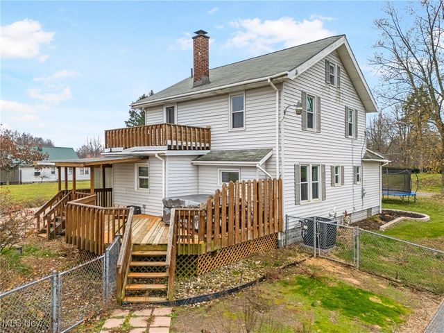 3840 Waynesburg Drive SE, Canton, OH 44707