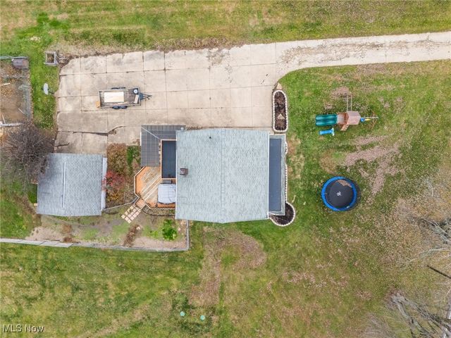 3840 Waynesburg Drive SE, Canton, OH 44707