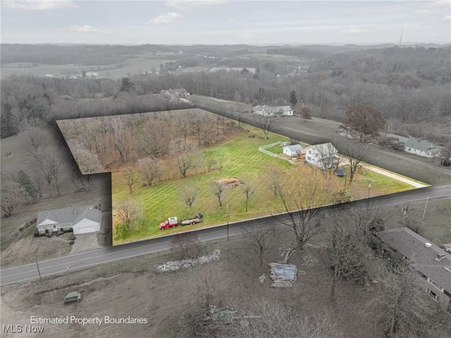 3840 Waynesburg Drive SE, Canton, OH 44707