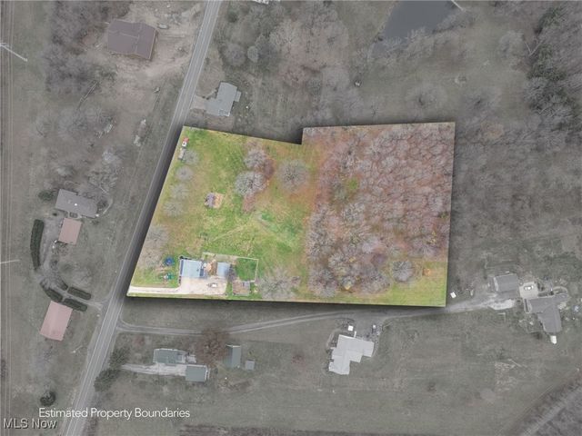 3840 Waynesburg Drive SE, Canton, OH 44707