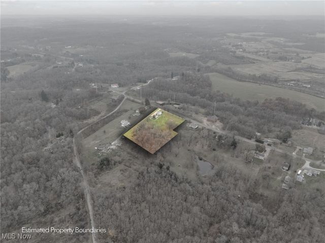 3840 Waynesburg Drive SE, Canton, OH 44707