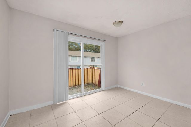 210 Pelham Road 201B, Fort Walton Beach, FL 32547