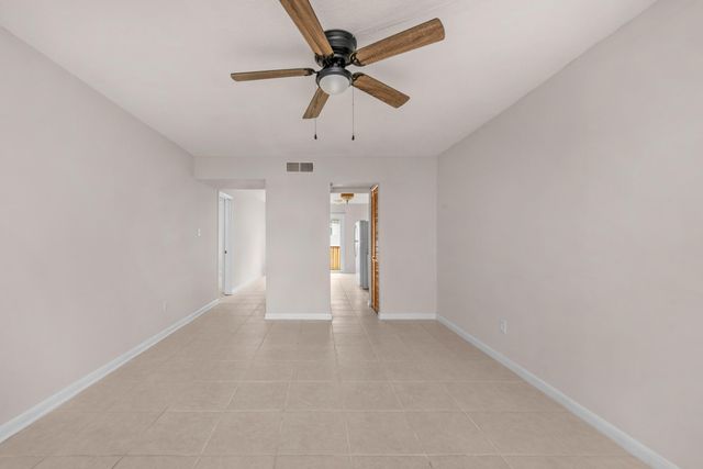 210 Pelham Road 201B, Fort Walton Beach, FL 32547