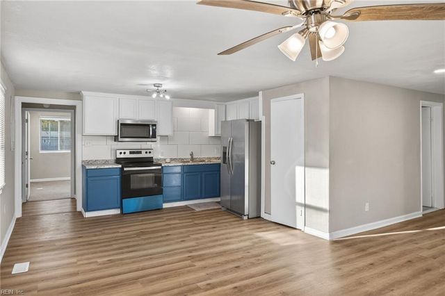 1302 Sierra DR, Suffolk, VA 23434