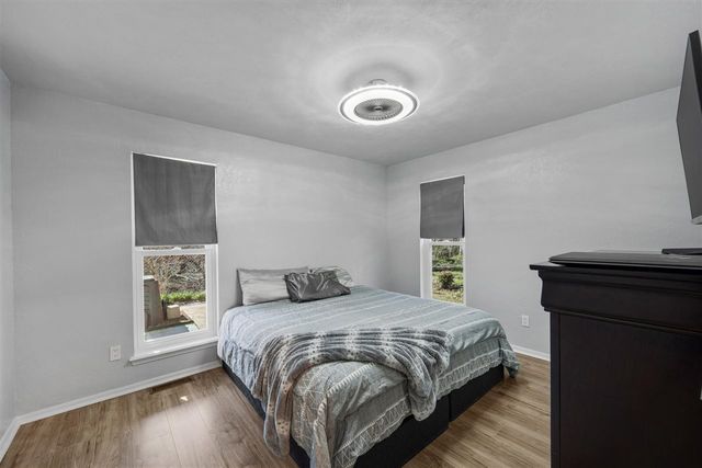 2313 NE Turtle Creek Dr, Lawton, OK 73507