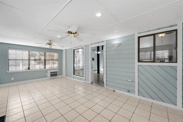 2313 NE Turtle Creek Dr, Lawton, OK 73507