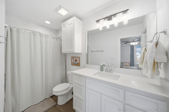 6480 N Blue Sage Drive, Owasso, OK 74055