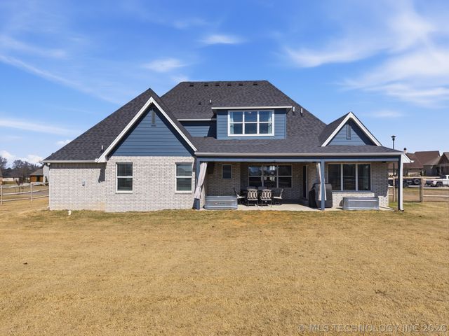 6480 N Blue Sage Drive, Owasso, OK 74055