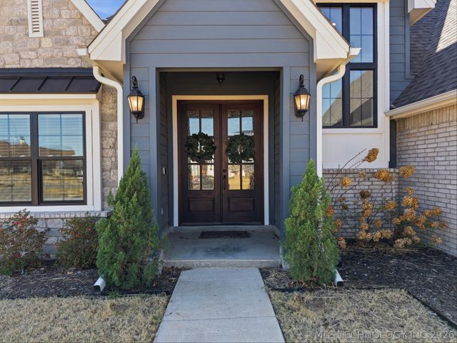 6480 N Blue Sage Drive, Owasso, OK 74055