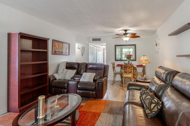 2801 Somerset Drive 411, Lauderdale Lakes, FL 33311