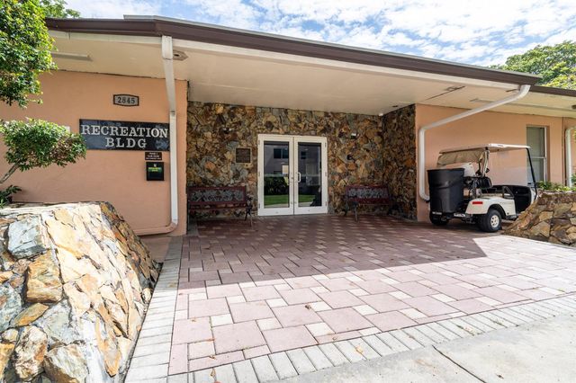 2801 Somerset Drive 411, Lauderdale Lakes, FL 33311