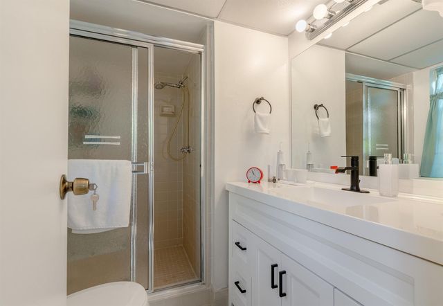 2801 Somerset Drive 411, Lauderdale Lakes, FL 33311