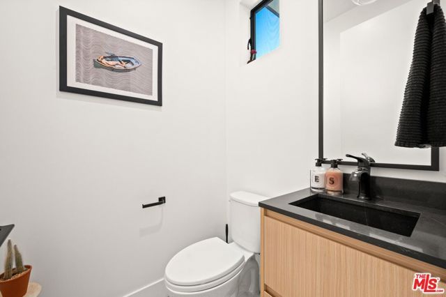 1444 Hi Point Street, Los Angeles, CA 90035
