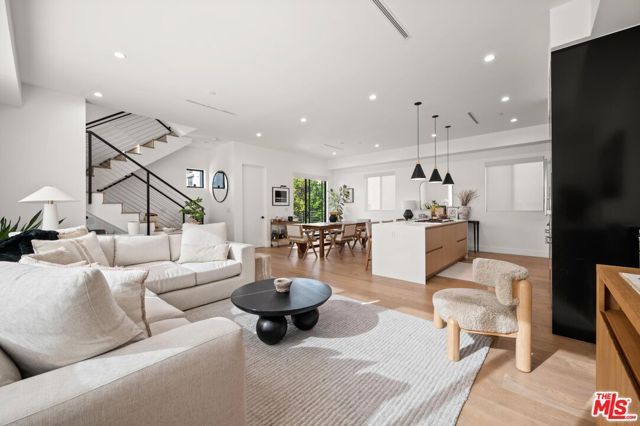 1444 Hi Point Street, Los Angeles, CA 90035