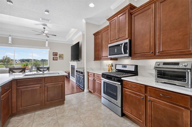 8716 BRIDGEPORT BAY CIRCLE, Mount Dora, FL 32757