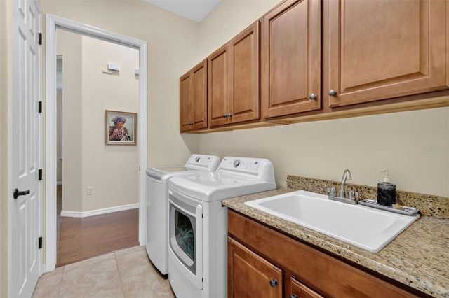 8716 BRIDGEPORT BAY CIRCLE, Mount Dora, FL 32757