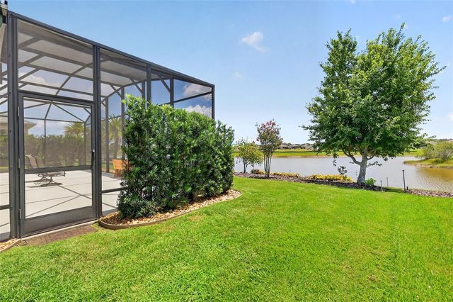 8716 BRIDGEPORT BAY CIRCLE, Mount Dora, FL 32757