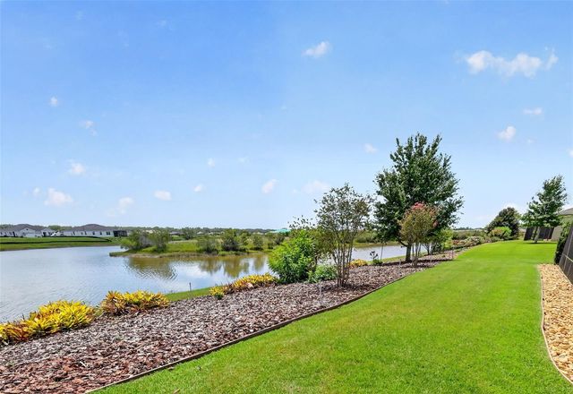 8716 BRIDGEPORT BAY CIRCLE, Mount Dora, FL 32757