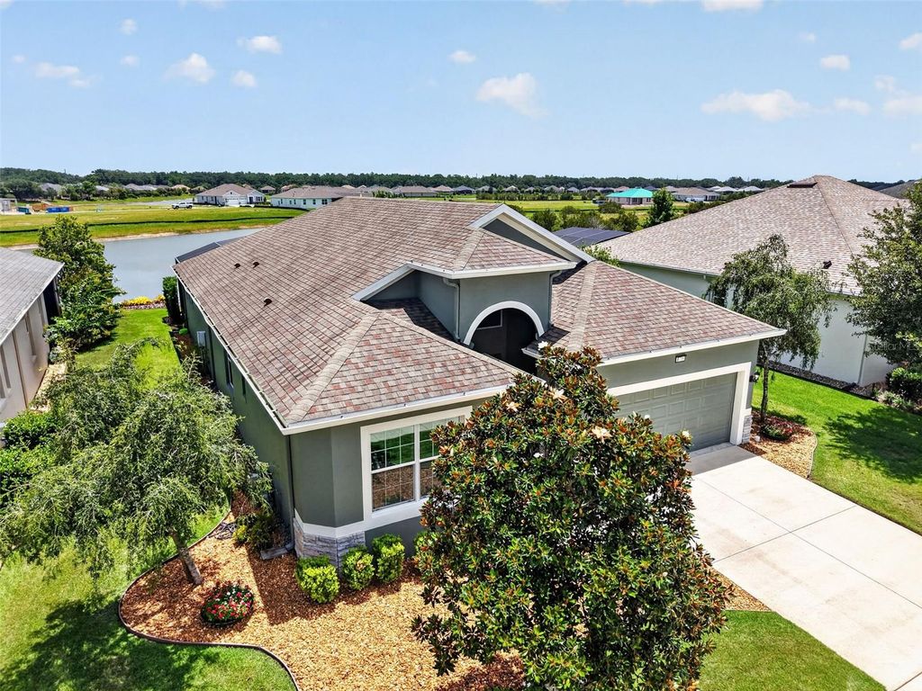 8716 BRIDGEPORT BAY CIRCLE, Mount Dora, FL 32757