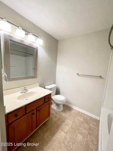 6401 Cameron Ln 310, Crestwood, KY 40014