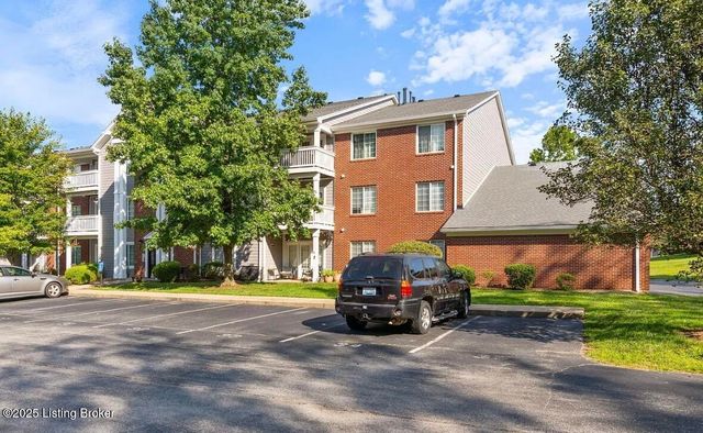 6401 Cameron Ln 310, Crestwood, KY 40014