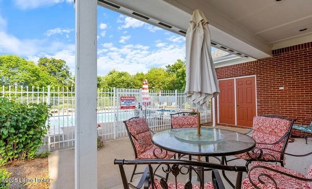 6401 Cameron Ln 310, Crestwood, KY 40014