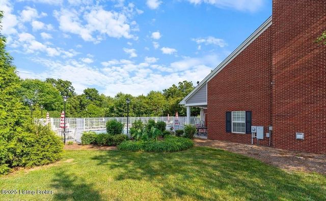 6401 Cameron Ln 310, Crestwood, KY 40014