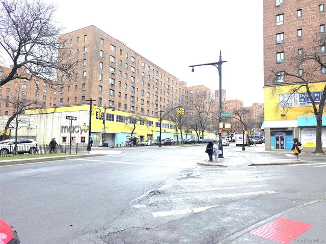 1332 Metropolitan Avenue 4K, Bronx, NY 10462
