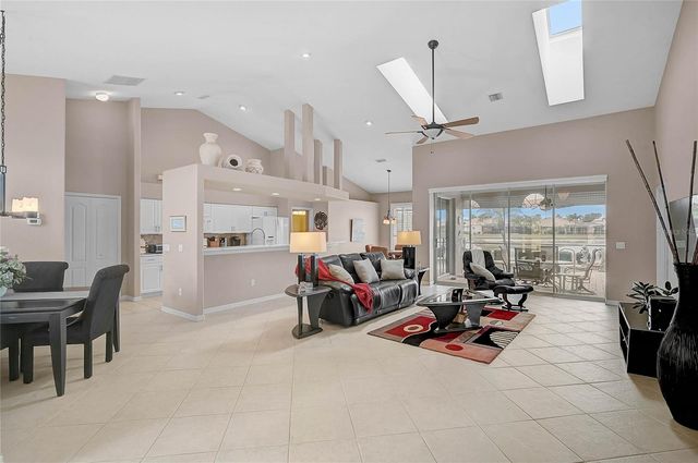 4811 VIA SAN TOMASO, Venice, FL 34293