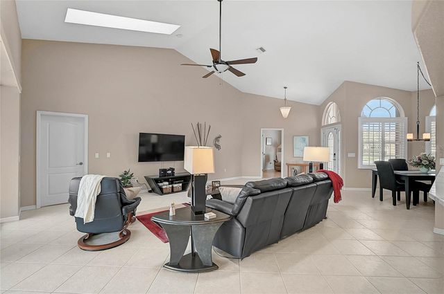 4811 VIA SAN TOMASO, Venice, FL 34293