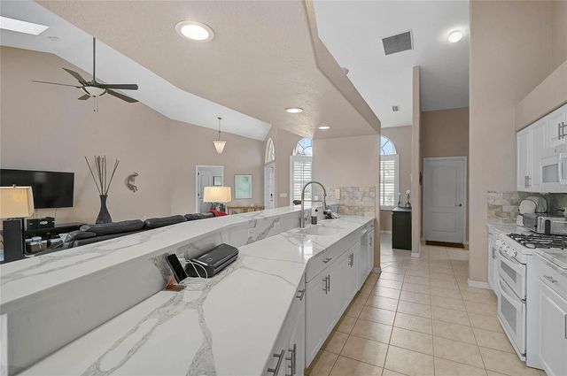 4811 VIA SAN TOMASO, Venice, FL 34293