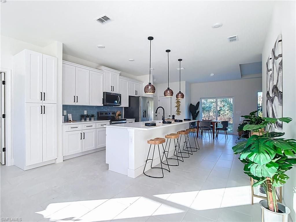 422 Eisenhower BLVD, LEHIGH ACRES, FL 33974 — photo 5