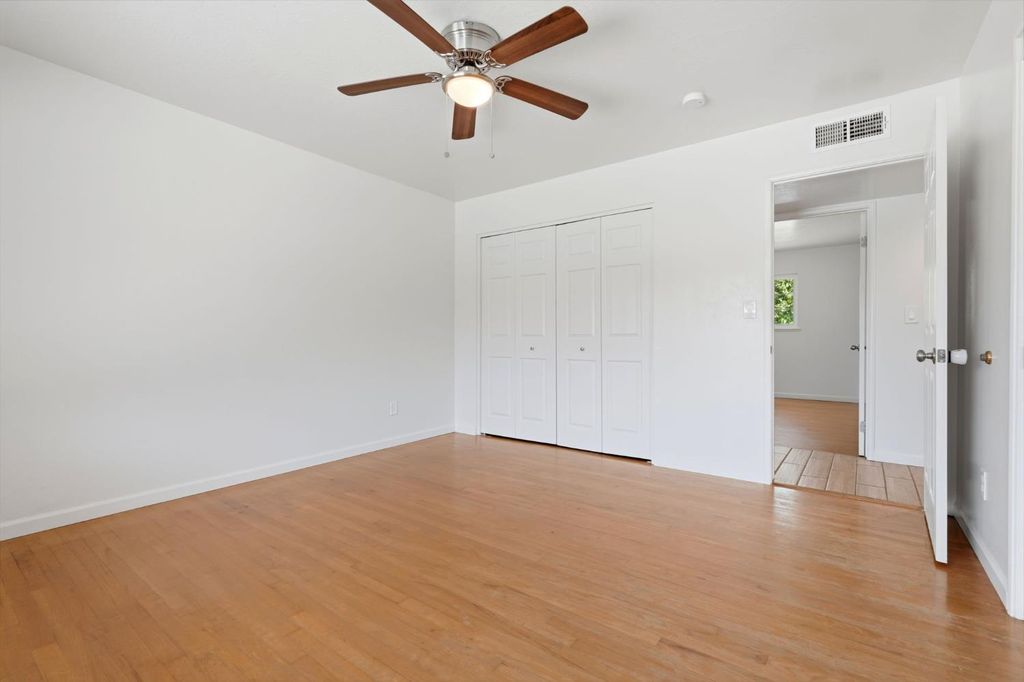 Image 29 of property listing at 335 E Sycamore Drive, Hanford, CA 93230