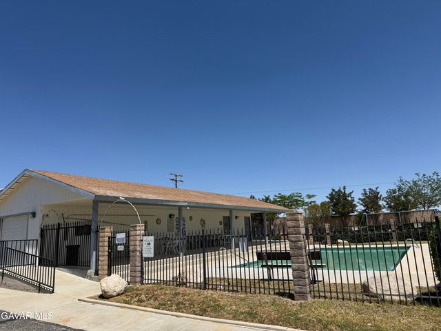 3303 Sierra Highway Spc 4, Rosamond, CA 93560