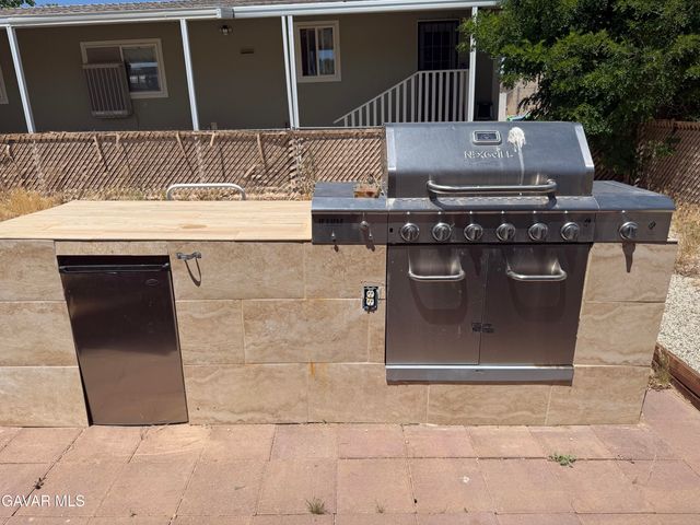 3303 Sierra Highway Spc 4, Rosamond, CA 93560