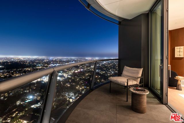 211 W Elm Court 14C, Los Angeles, CA 90067