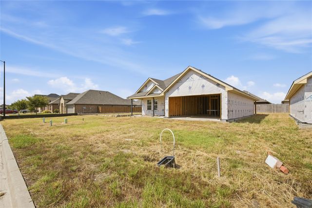 806 Moseley Lane, Greenville, TX 75402