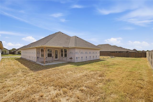 806 Moseley Lane, Greenville, TX 75402